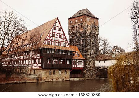 Beautiful views Henkerhaus (building of the executioner) and the bridge.