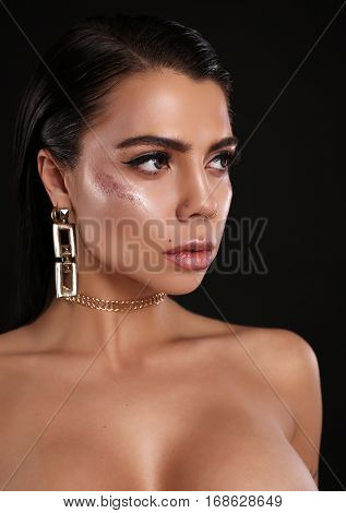 Gorgeous Sexy Woman With Drk Hair With Bijou