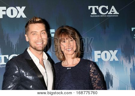 LOS ANGELES - JAN 11:  Lance Bass, Diane Bass at the FOX TV TCA Winter 2017 All-Star Party at Langham Hotel on January 11, 2017 in Pasadena, CA