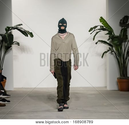 New York Fashion Week: Men’s Palmiers Du Mal Fw 2017 Collection