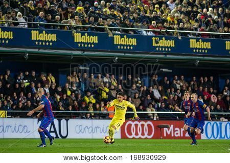 VILLARREAL, SPAIN - JANUARY 8: Sansone with ball during La Liga soccer match between Villarreal CF and FC Barcelona at Estadio de la Ceramica on January 8, 2016 in Villarreal, Spain