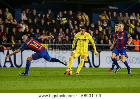 VILLARREAL, SPAIN - JANUARY 8: Sansone with ball during La Liga soccer match between Villarreal CF and FC Barcelona at Estadio de la Ceramica on January 8, 2016 in Villarreal, Spain
