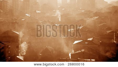 immagine dell'inquinamento dell'aria delle case e fumo