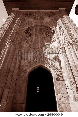 un dettaglio architettonico di una vecchia porta in Erzurum, Turchia
