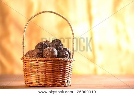 Close up shot di cioccolatini in un cesto