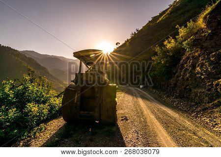 Photo Of Sunset In Himalayas Tehri Garhwal, Uttrakhand