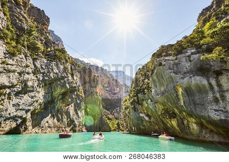 St Croix Lake, Les Gorges Du Verdon With Tourists In Kayaks, Provence, France