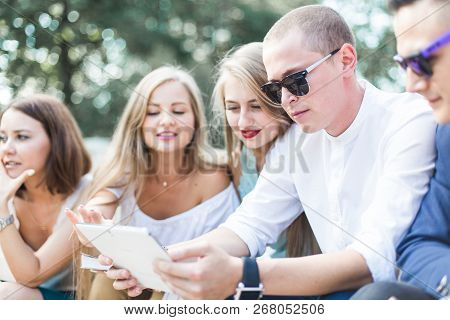 Meeting Of Young People, Team Of Businessmen In Nature. Lifestyle, Young Entrepreneurs