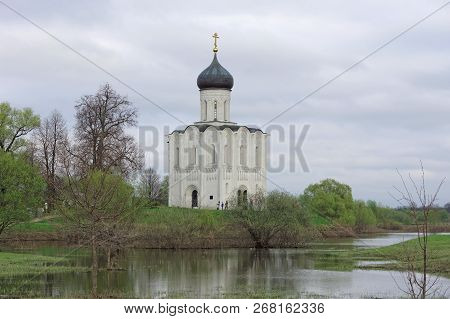 Church Of The Intercession On The Nerl On The Shore Of The Pond.