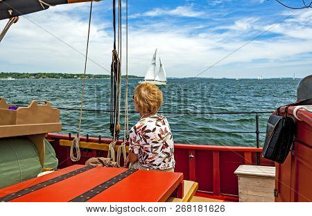 Salem, Ma Usa - June 11, 2017: Taking A Sail Around Salem Harbor. A Great Option For A Visit To Sale