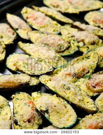 cozze commestibile crudi con spezie