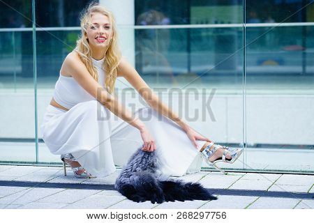 Woman Wearing Crop Top And Culottes