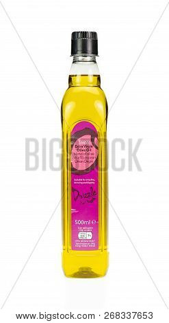 Wrexham, Uk - April 01, 2017: 500ml Bottle Of Tesco Extra Virgin Olive Oil. On A White Background.