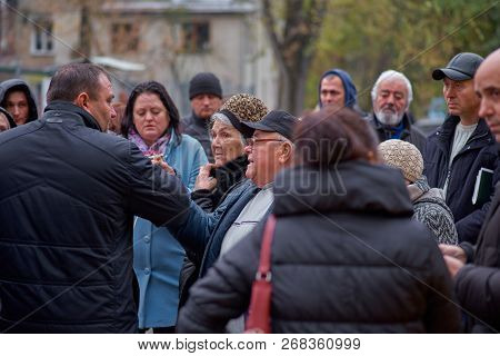 Chisinau, Moldova, Novembe 12, 2018, N. Dimo Street 7 2, Private Security Blocked Access To Illegal 