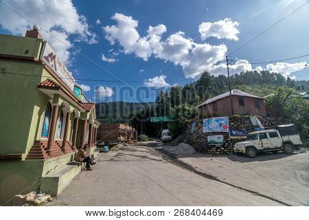 Sankri Range, Uttrakhand, India - October 6, 2018 : Photo Of Sankri Main Market