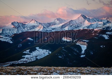 Praire Mountain Lookout On The Top At The Sunrise Time