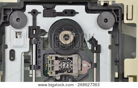 Mechanism Of Pc Dvd Disk Drive (cd-rom)