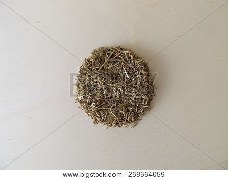 Hay Flower And Grass Flower On Wooden Board, Graminis Flos