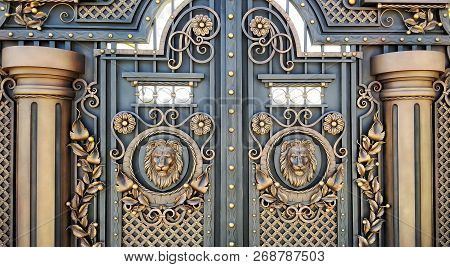 Decorative Trim With Wrought Metal Big Gates