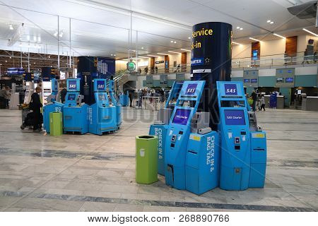 Gothenburg, Sweden - August 28, 2018: Self-service Check-in At Gothenburg Landvetter Airport In Swed