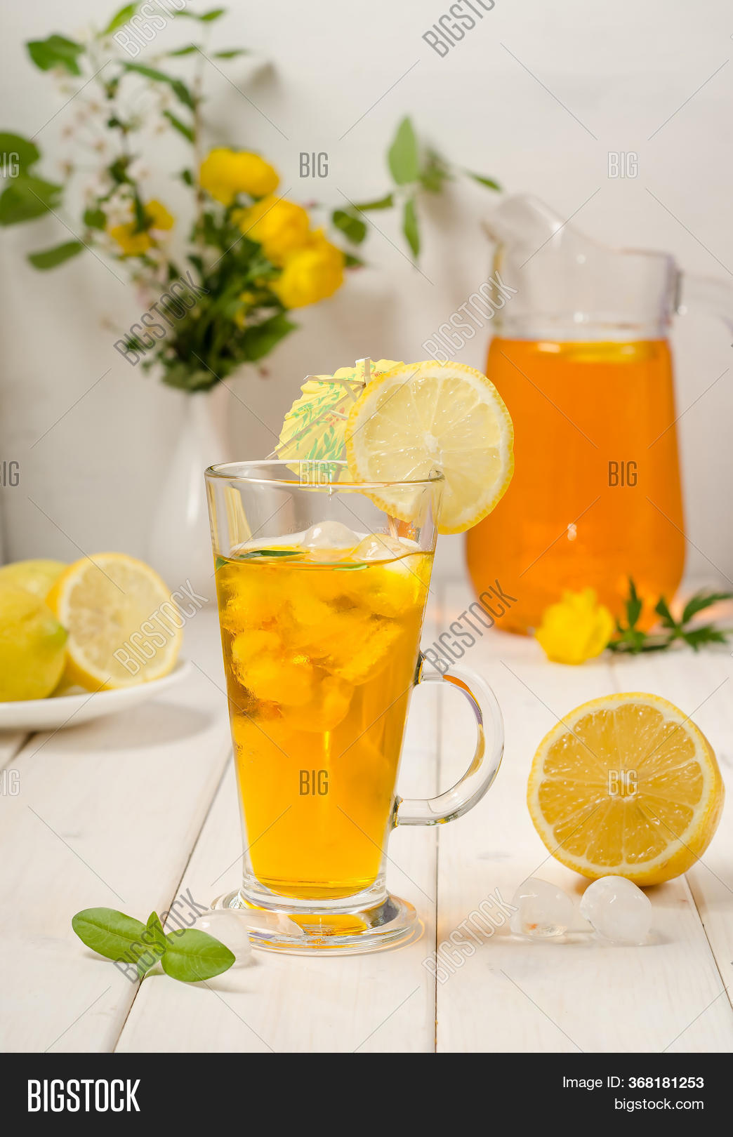 Lemonade Tall Glass Image & Photo (Free Trial) Bigstock
