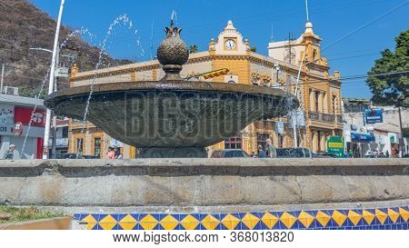 Chapala, Jalisco / Mexico, January 20th, 2020. Fountain With Blue And Yellow Mosaic In The Town Squa