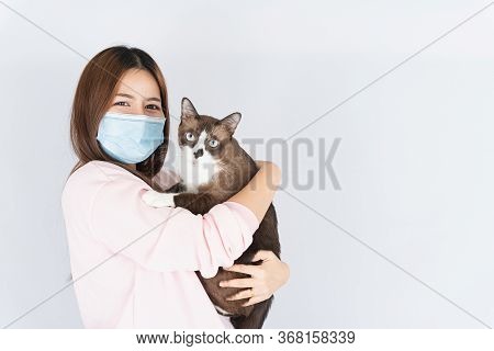 Asian Beautiful Happy Woman Wearing A Medical Protection Face Mask For Protect The Coronavirus, Filt