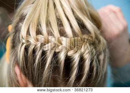 Hairdress A Plait