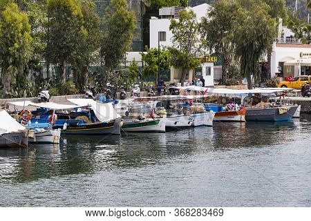 Turkey, Marmaris - 30 April, 2017: Port With Yachts Boats And Boats In The Touristic Eco-friendly Ci