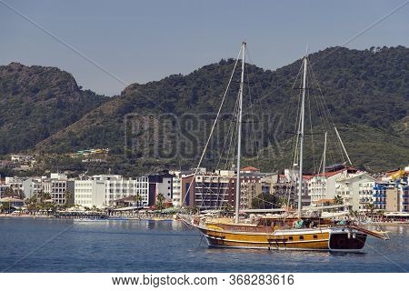 Turkey, Marmaris - 30 April, 2017: Port With Yachts Boats And Boats In The Touristic Eco-friendly Ci