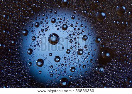 gotas de água de movimento azul
