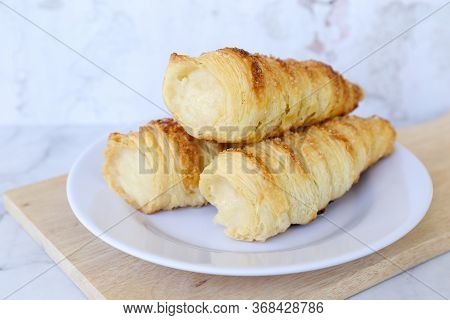 Horn Pastry Cake With Vla Or Vanilla Custard Filling. Homemade Cumcum Cake Filled With Cream