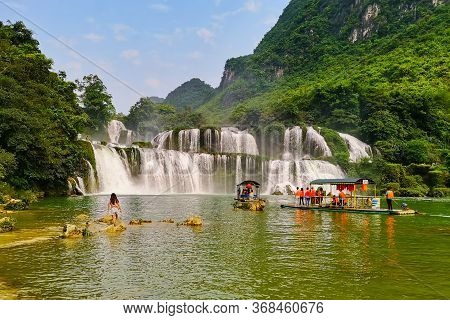 Ban Gioc Waterfall Thac Ban Gioc Cao Bang