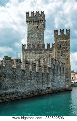 Rocca Scaligera Di Sirmione.defense Wall, Lake Garda,  Italia.