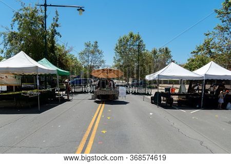 Poway Farmer Market With Social Distancing During Covid-19, Poway, California, Usa. April 18th, 2020