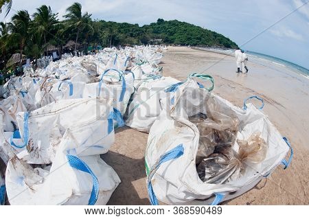 Rayong,thailand-february 8,2013 :  Large Sacks Or Plastic Bags Containing Sand That Contains Contami