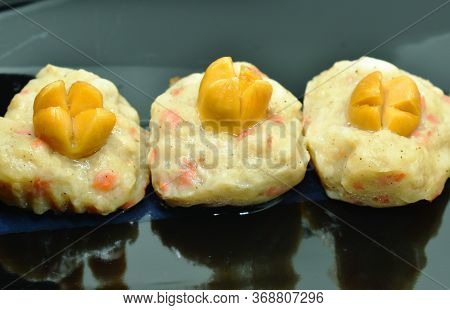 Steamed Soft Minced Pork Dumpling Stuffed Sausage On Plare