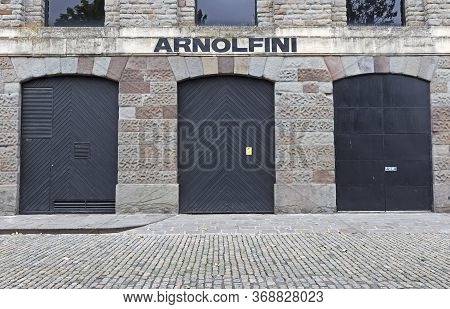 Bristol, Uk - June 26, 2019: The Arnolfini Arts Centre Which Is Located In A Converted Nineteenth-ce
