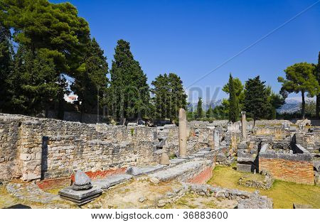Gamle ruinerne i Salona