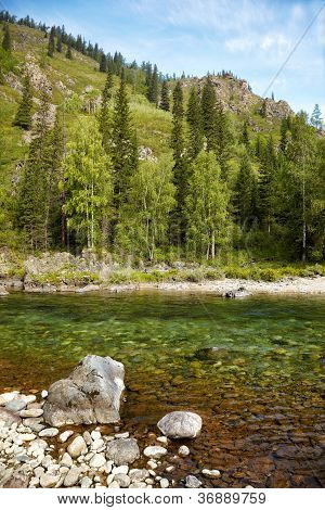 Fiume di Altai Kumir