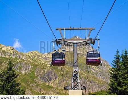 Bettmeralp, Switzerland - July 16, 2022: Cabin Cable Car From Bettmeralp Village To The Bettmerhorn 