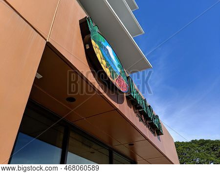 Honolulu - August 31, 2019: Down To Earth Organic & Natural Store In Condo Building.  Hawaii's Leadi