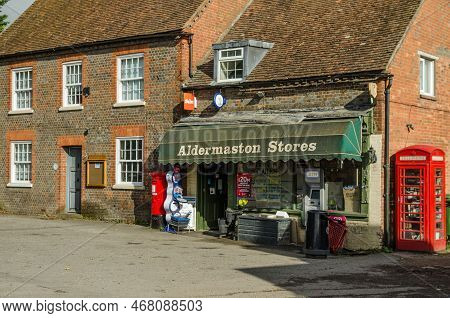 Aldermaston, Uk - October 27, 2021: Exterior Of The Main Shop - Aldermaston Stores, And The Parish C