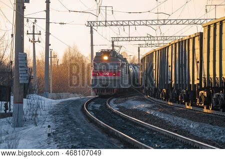 Sharya, Russia - March 19, 2022: Soviet Electric Locomotive Of Vl80t-1945 On The Northern Railway On
