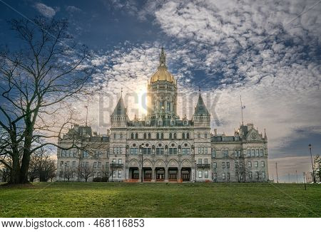 Hartford, Ct - Usa - Dec 28, 2022 Sunset View Of The Historic Connecticut State Capitol, The Eastlak