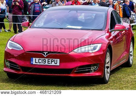 Bath, Uk, June 19, 2022: A 2019 Tesla Model S 100d, Reg No: Lc19 Epu At The Bath Festival Of Motorin