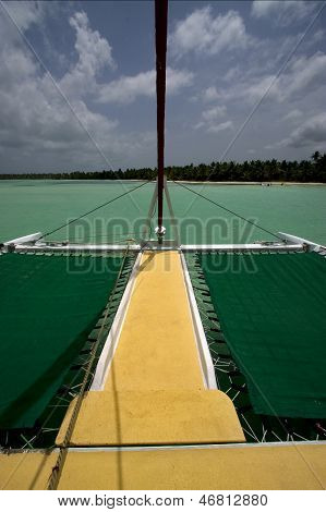 Tropical Lagoon Catamaran Navigable   In  Dominicana