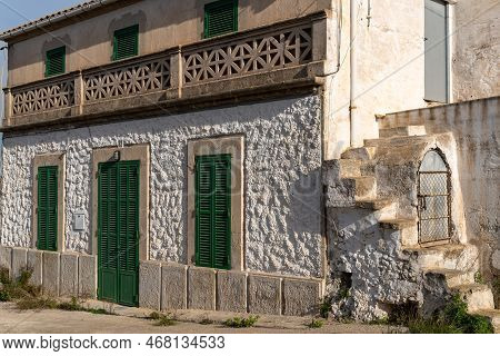 Felanitx, Spain; December 30 2022: Typical Architecture Of The Majorcan Town Of Felanitx At Sunrise.