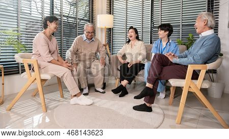 Group Of Asian Senior People Are Given Advice By Professional Self Care Psychologist  At Elderly Hea