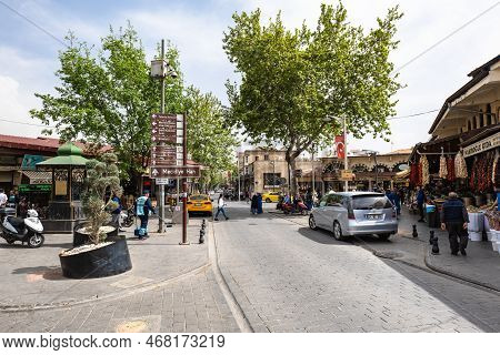 Gaziantep, Turkey - May 2022: Gaziantep Old Town Street View, Near The Historic Bazaar And Market. G